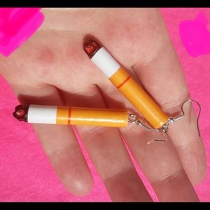 LAST PAIR! Lucky Strike Smokin Earrings